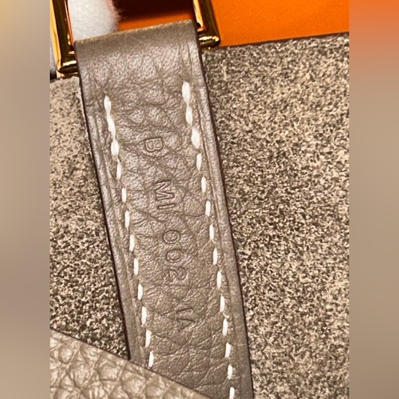🌟SOLD🌟NEW! NIB HERMES Picotin Lock 22 Etoupe Clemence Gold Hardware *2023* - Picture 9 of 12